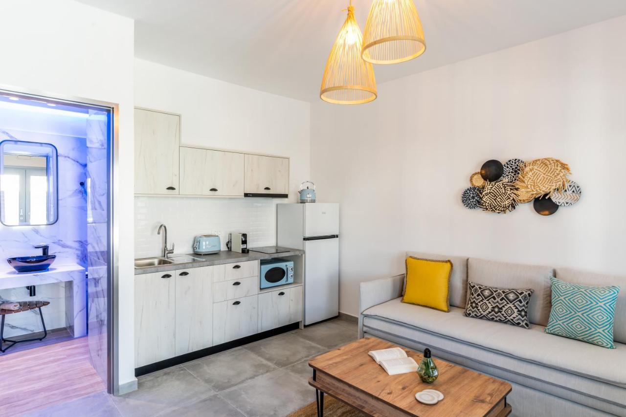 Santorossa Luxury Villas Emporio  Eksteriør bilde