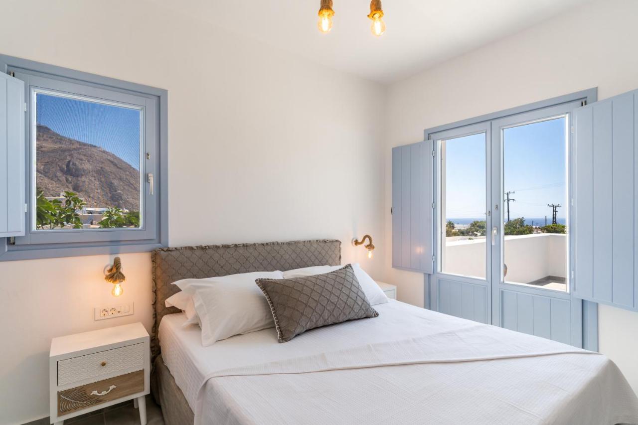 Santorossa Luxury Villas Emporio  Eksteriør bilde