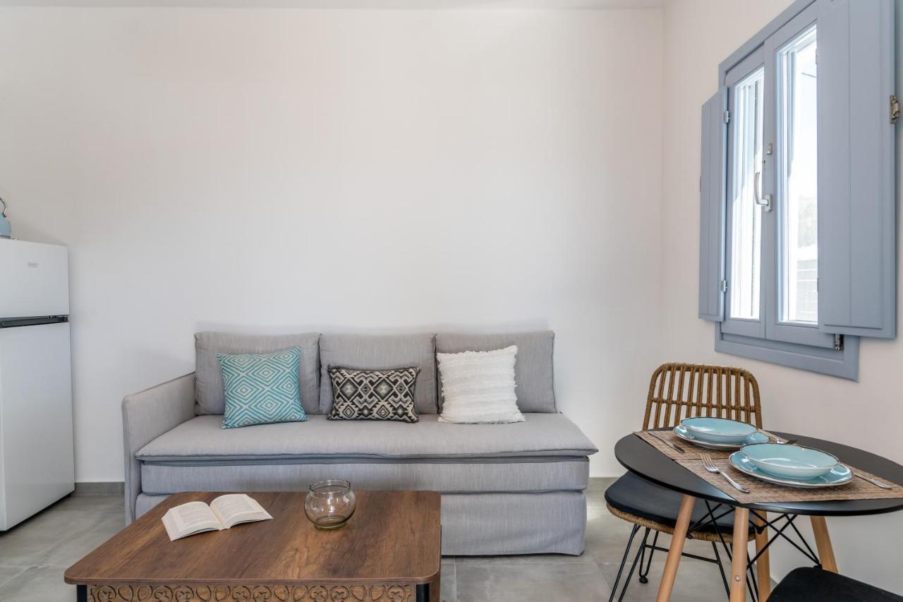 Santorossa Luxury Villas Emporio  Eksteriør bilde