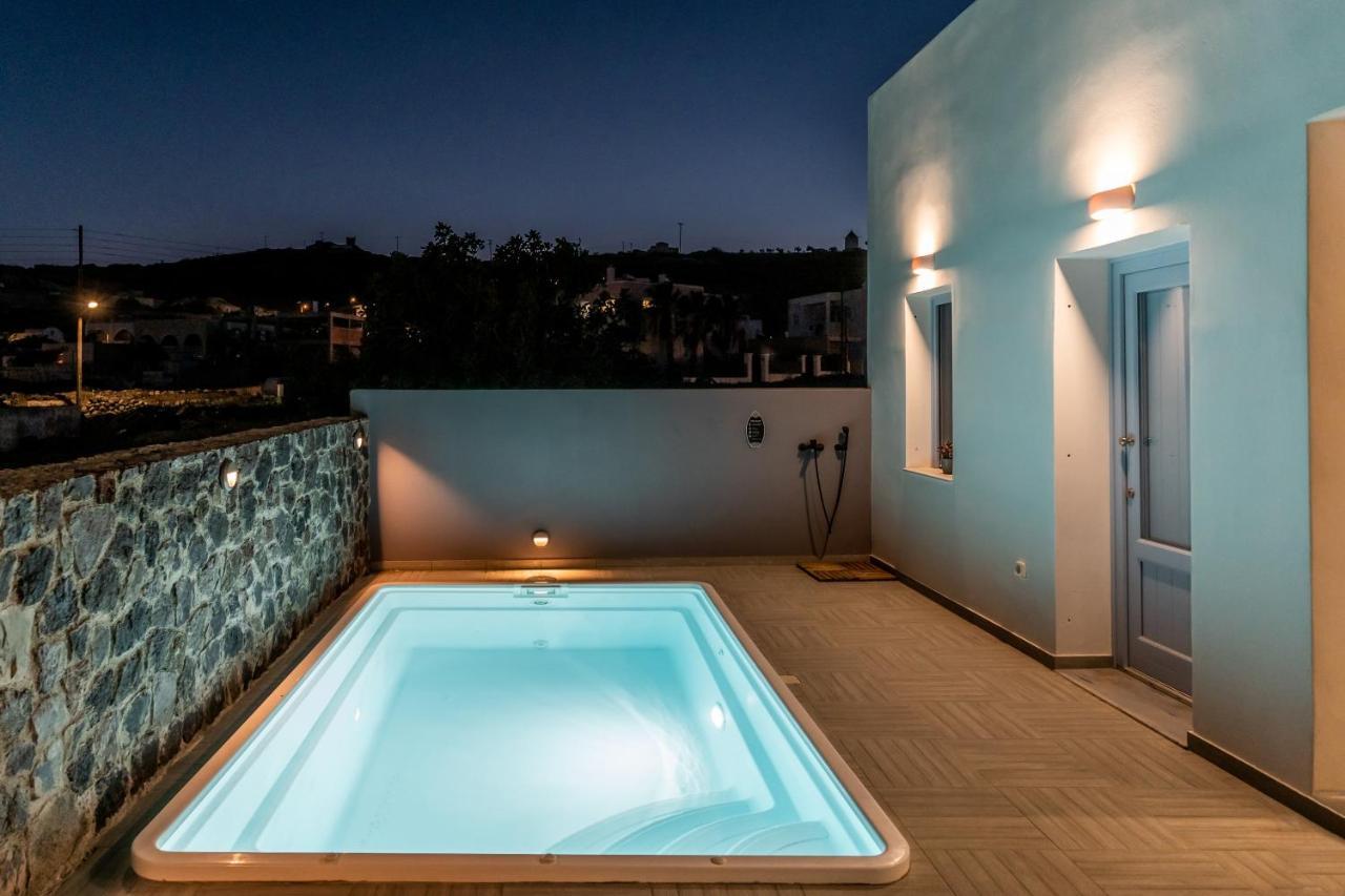 Santorossa Luxury Villas Emporio  Eksteriør bilde