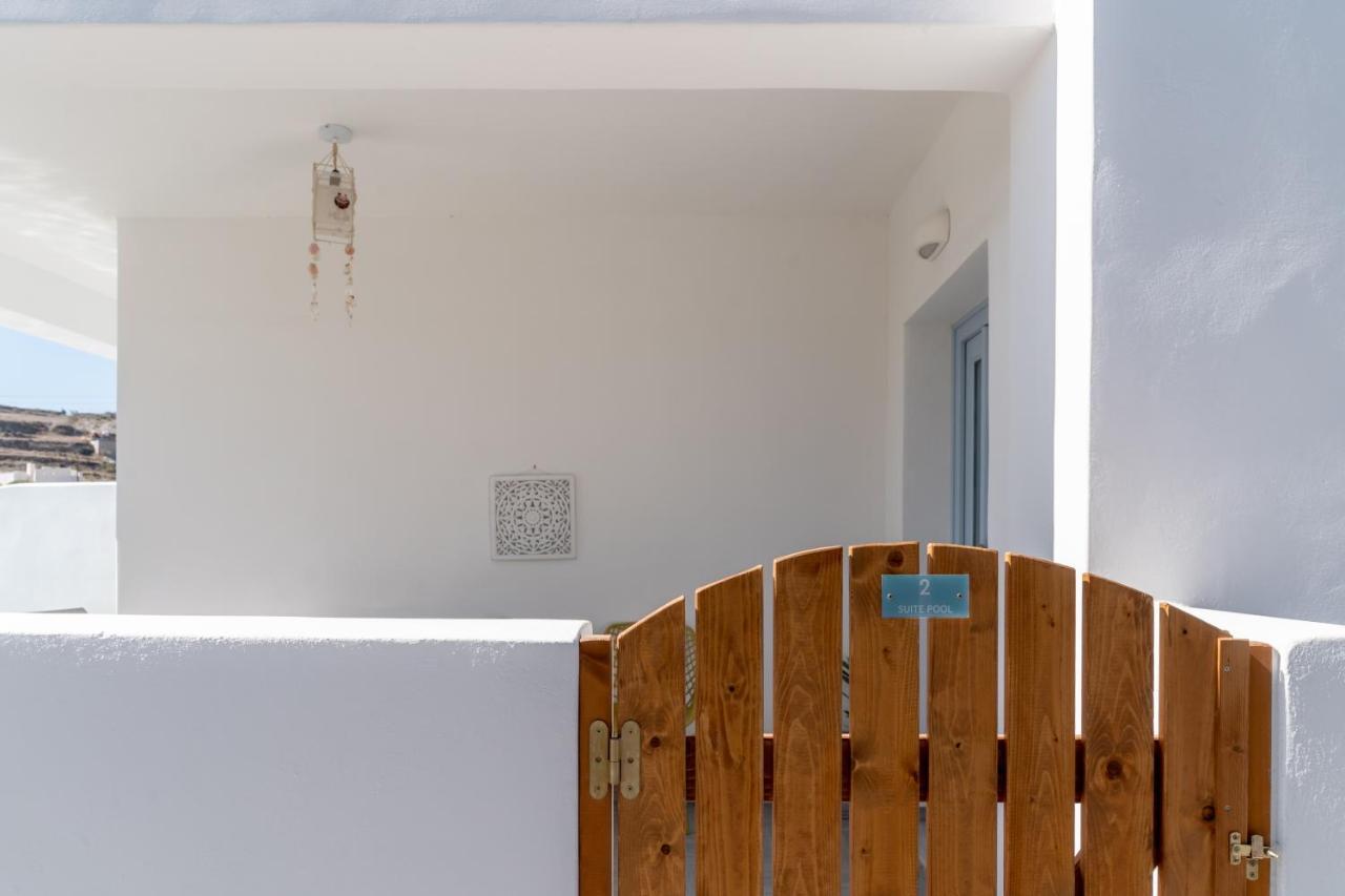 Santorossa Luxury Villas Emporio  Eksteriør bilde