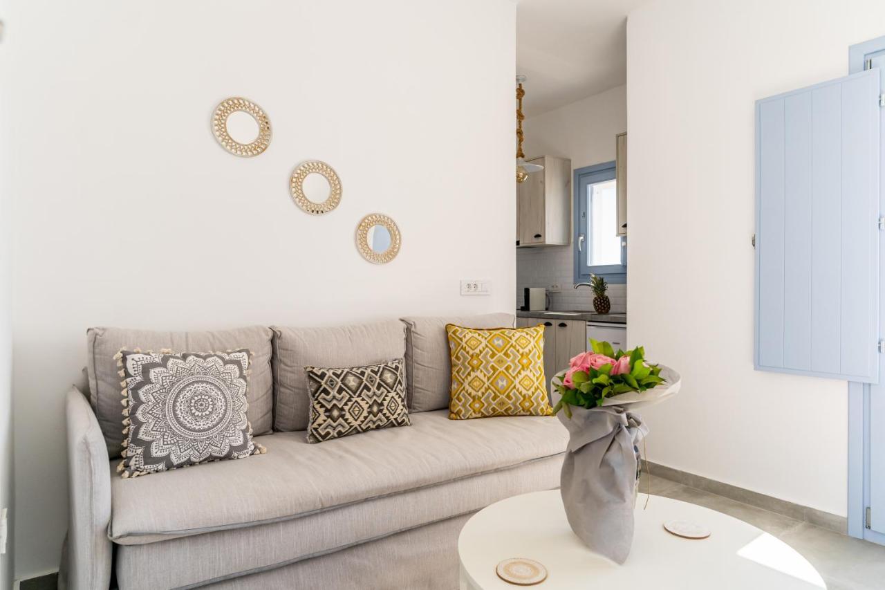 Santorossa Luxury Villas Emporio  Eksteriør bilde