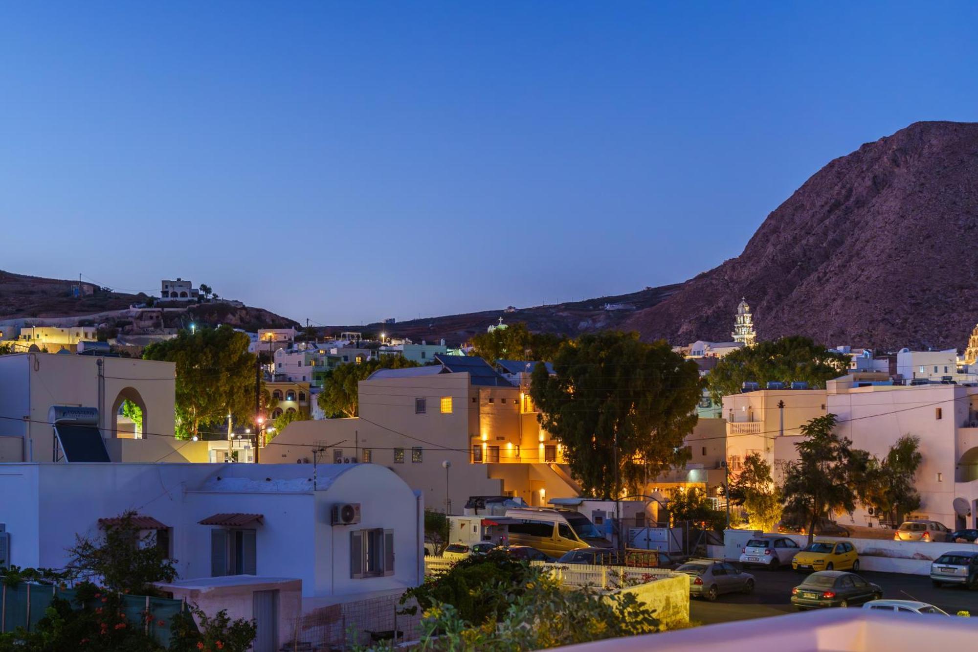 Santorossa Luxury Villas Emporio  Eksteriør bilde